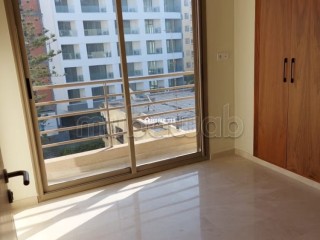 Joli appartement vide avec cuisine équipée - Appartement à louer - Casablanca