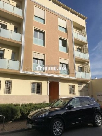appartement-vide-a-louer-83-m2-a-loasis-big-8
