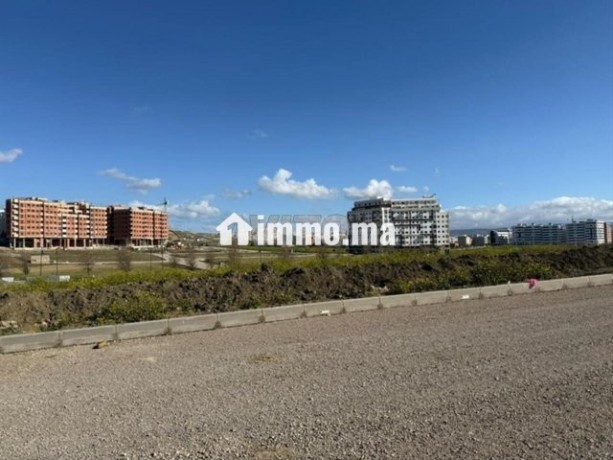 terrain-de-580-m2-a-vendre-sur-3-facades-alhararin-big-3