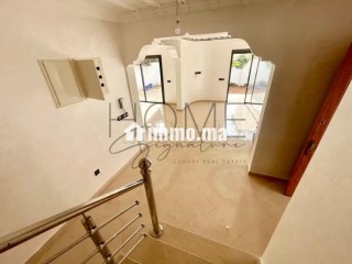 Superbe Villa moderne à Illigh avec 4 ch et jardin - Villa à louer - Agadir