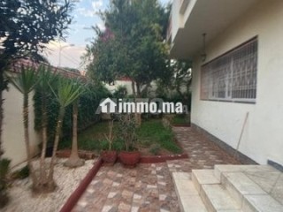villa-a-vendre-a-quartier-parc-proche-oncf