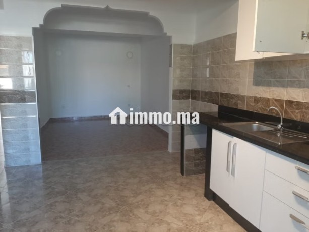 etage-de-villa-a-louer-terrasse-sur-mer-big-3