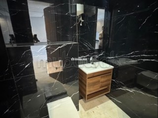 Studio en vente à Anfa. Surface totale 42 m². Service de concierge, cheminée - Appartement à vendre - Casablanca
