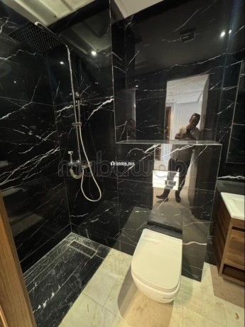 studio-en-vente-a-anfa-surface-totale-42-m2-service-de-concierge-cheminee-big-4