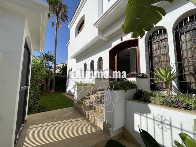 Villa d'angle jumelée sur 380m² à Californie - Vente Immobilier - Casablanca - photo 1