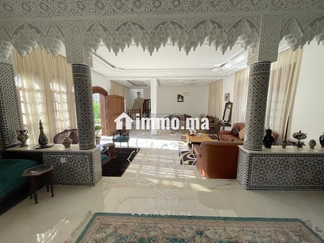 Villa d'angle jumelée sur 380m² à Californie - Vente Immobilier - Casablanca - photo 3