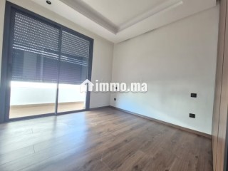 Appartement neuf avec accès à la piscine - Appartement à louer - Casablanca