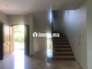 Superbe villa 3 façades de 430 m² au sol à Casablanca, orientation sud ouest - Villa à louer - Casablanca