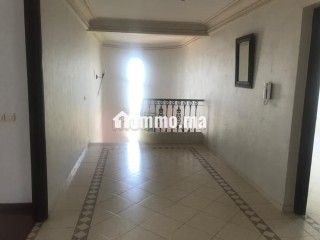 Superbe villa 3 façades de 430 m² au sol à Casablanca, orientation sud ouest - Villa à louer - Casablanca