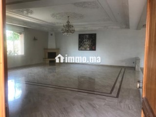 Superbe villa 3 façades de 430 m² au sol à Casablanca, orientation sud ouest - Villa à louer - Casablanca