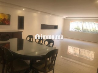 Superbe villa 3 façades de 430 m² au sol à Casablanca, orientation sud ouest - Villa à louer - Casablanca