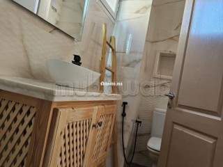 Location saisonnière à Bab Al Bahar. Superficie 72 m². Fenêtres double vitrage et chauffage central - Appartement à vendre - Essaouira