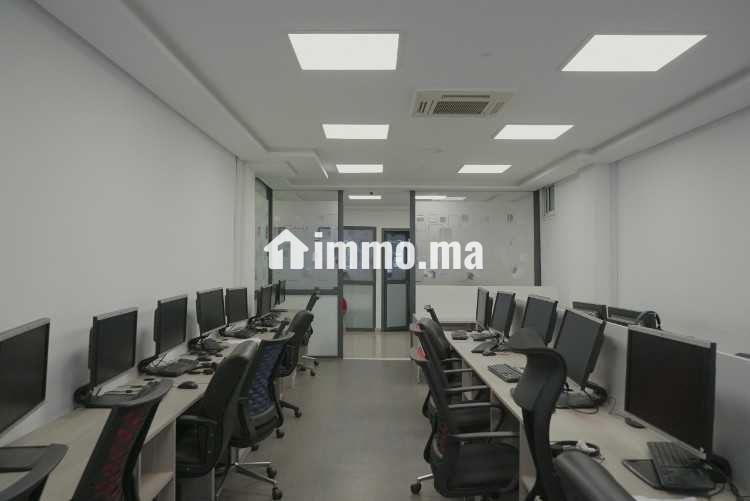 Location de position de travail - Location Immobilier - Rabat - photo 1