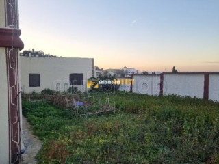 Maison avec 8 appartements et jardin de 1101m2 A. V - Maison à vendre - Autre