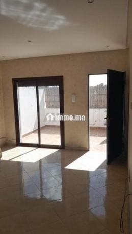 studio-loft-ensoleilleterrasse10mn-tram-ghandi-big-2