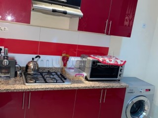 Location d'un appartement à Mhamid. 3 belles chambres. Salon Marocain et antenne parabolique - Appartement à vendre