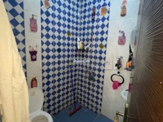 Location d'un appartement à Mhamid. 3 belles chambres. Salon Marocain et antenne parabolique - Appartement à vendre