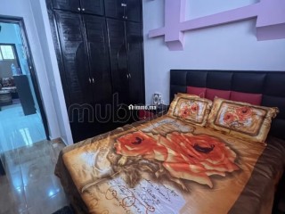Location d'un appartement à Mhamid. 3 belles chambres. Salon Marocain et antenne parabolique - Appartement à vendre