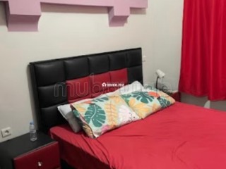 Location d'un appartement à Mhamid. 3 belles chambres. Salon Marocain et antenne parabolique - Appartement à vendre