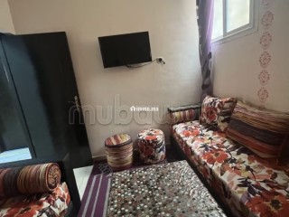 Location d'un appartement à Mhamid. 3 belles chambres. Salon Marocain et antenne parabolique - Appartement à vendre