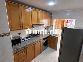 Appartement de vacances à louer à Hay Al Farah. 1 Pièce. Places de stationnement et jardin - Appartement à vendre - Agadir