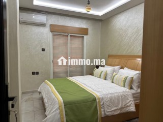 Appartement de vacances à louer à Hay Al Farah. 1 Pièce. Places de stationnement et jardin - Appartement à vendre - Agadir