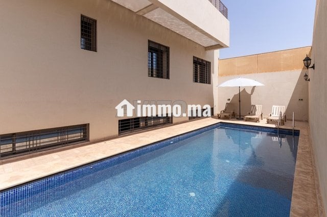 villa-a-targa-avec-piscine-big-1