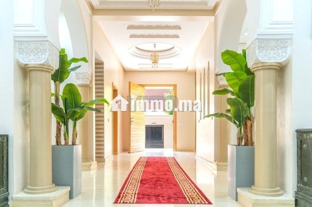 villa-a-targa-avec-piscine-big-3