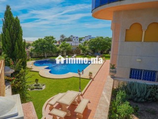 Maison de luxe à louer à Asilah. Superficie 600 m². Porte blindée, sécurité - Maison à vendre - Asilah