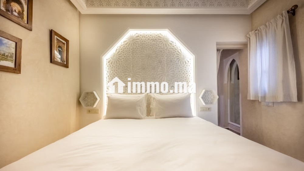 Titre: Exceptionnel Riad de Luxe à la Kasbah 8 Chambres Vue Koutoubia Investissement Touristique - Vente Immobilier - Marrakech - photo 4