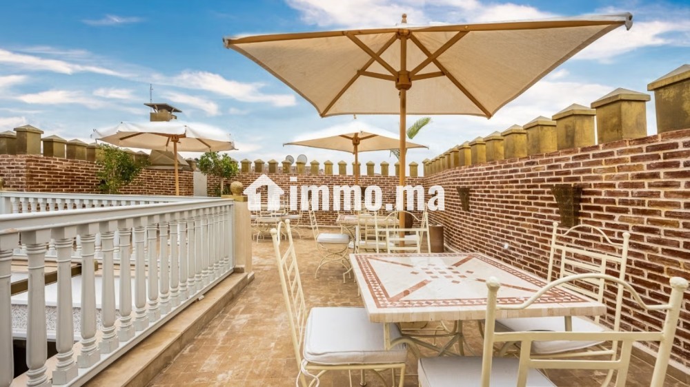 Titre: Exceptionnel Riad de Luxe à la Kasbah 8 Chambres Vue Koutoubia Investissement Touristique - Vente Immobilier - Marrakech - photo 8