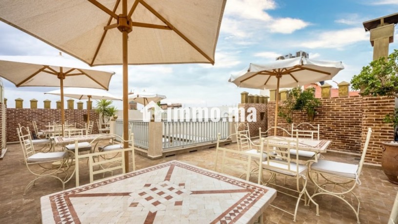 titre-exceptionnel-riad-de-luxe-a-la-kasbah-8-chambres-vue-koutoubia-investissement-touristique-big-16