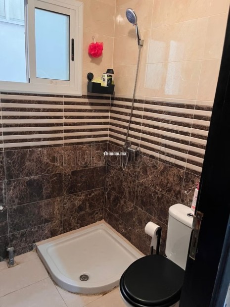 Location saisonnière à Riad isli. 2 chambres. Résidence avec concierge, climatisation générale - Vente Immobilier - Oujda - photo 7