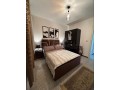 location-dun-appartement-a-moujahidine-2-pieces-confortables-antenne-parabolique-et-securite-small-1