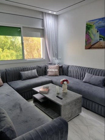appartements-a-louer-a-manar-3-pieces-confortables-porte-blindee-salon-marocain-traditionnel-big-0