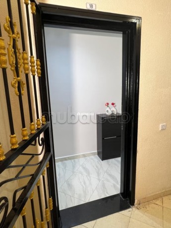 appartements-a-louer-a-manar-3-pieces-confortables-porte-blindee-salon-marocain-traditionnel-big-12