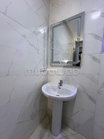 appartements-a-louer-a-manar-3-pieces-confortables-porte-blindee-salon-marocain-traditionnel-big-13