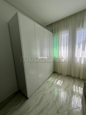 appartements-a-louer-a-manar-3-pieces-confortables-porte-blindee-salon-marocain-traditionnel-big-7