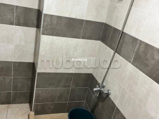 Location d'un appartement à Oued Laou. Superficie 90 m². Environnement calme avec vue sur la montagne, fenêtre double vitrage - Appartement à vendre