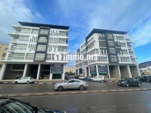 Magasin en plein boulevard à Bouskoura - Vente Immobilier - Casablanca - photo 1