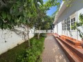 maison-atypique-a-louer-aux-sablettes-small-1