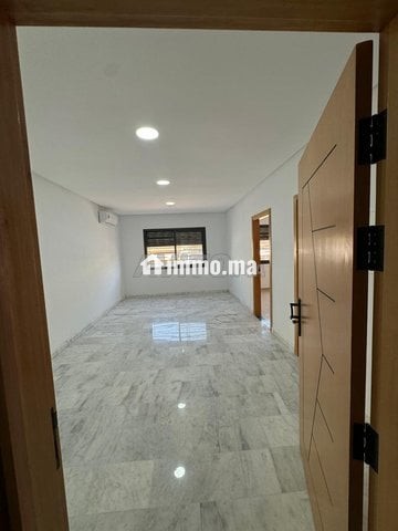 Appartement à louer 95 m² à Rabat - Location Immobilier - Rabat - photo 7