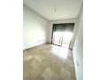 tres-coquet-appartement-vue-piscine-small-3