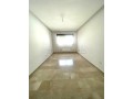 tres-coquet-appartement-vue-piscine-small-5