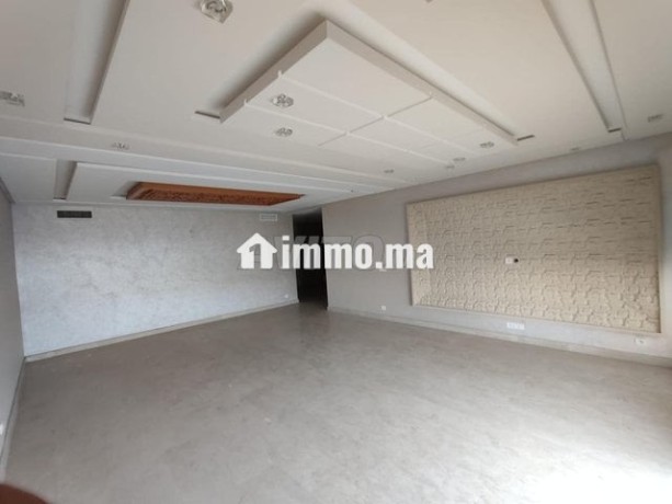 un-tres-joli-appartement-en-location-haut-agdal-big-2