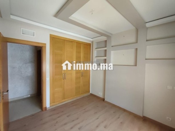 un-tres-joli-appartement-en-location-haut-agdal-big-5