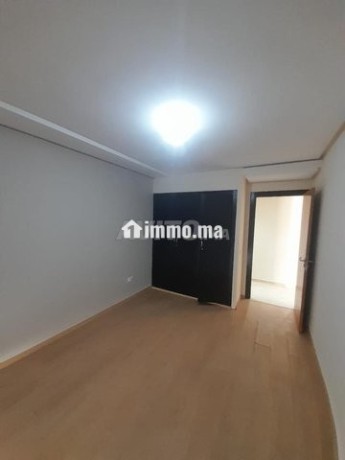 appartement-a-louer-92-m2-a-casablanca-big-2