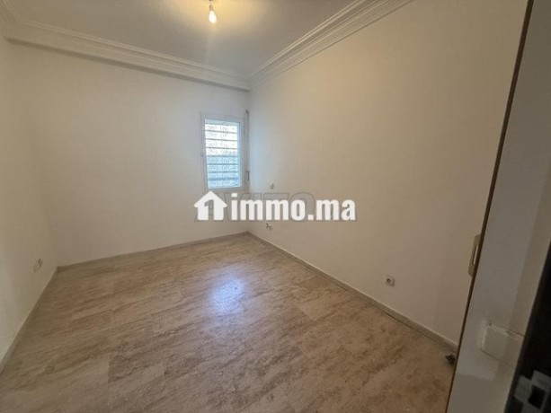 location-apprt-3ch-salon-7400-dh-big-4