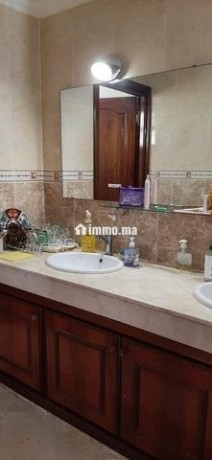 superbe-villa-avec-piscine-a-vendre-a-hay-ryad-big-15