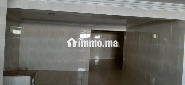 superbe-villa-avec-piscine-a-vendre-a-hay-ryad-big-16
